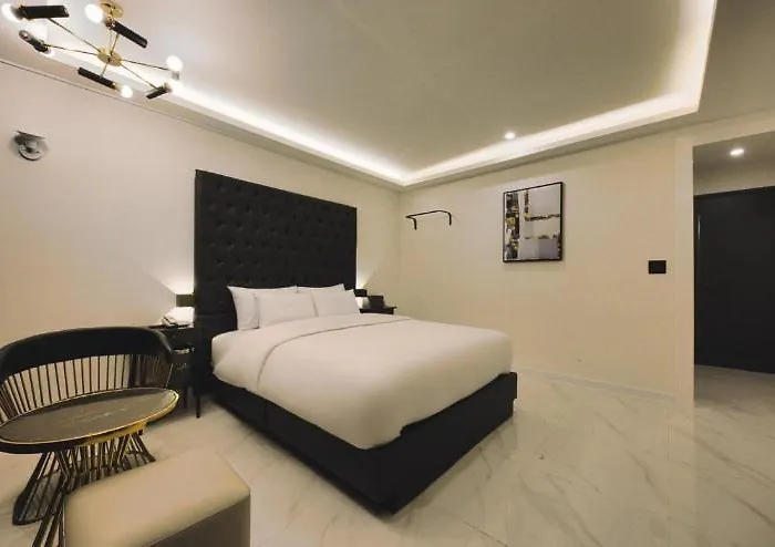 Aden Hotel